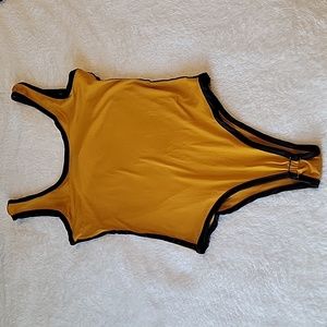 Discreet size M Mustard and Black Bodysuit